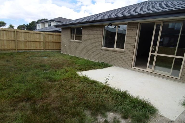 Photo of property in 20 Anna Lane, Glen Eden, Auckland, 0602