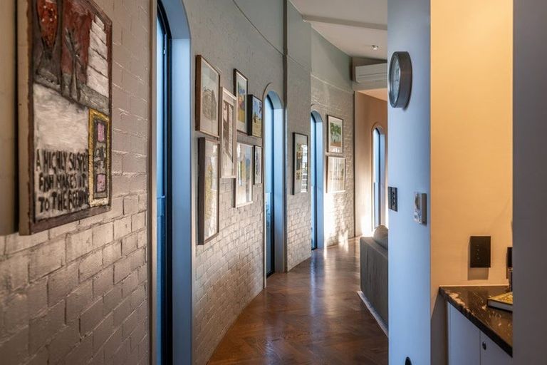 Photo of property in 1 Tiri Road, Takapuna, Auckland, 0620
