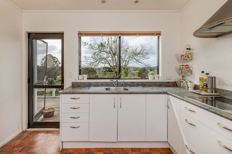 Photo of property in 70 Edmonds Road, Kerikeri, 0293
