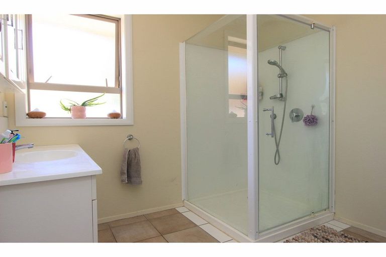 Photo of property in 25 Ward Street, Springlands, Blenheim, 7201