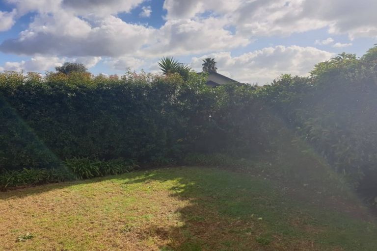 Photo of property in 10 Carniew Place, Dannemora, Auckland, 2016