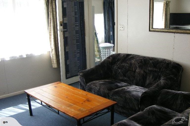 Photo of property in 19 Monowai Road, Johnsonville, Wellington, 6037