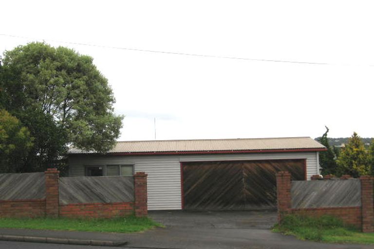 Photo of property in 3/332 West Coast Road, Glen Eden, Auckland, 0602