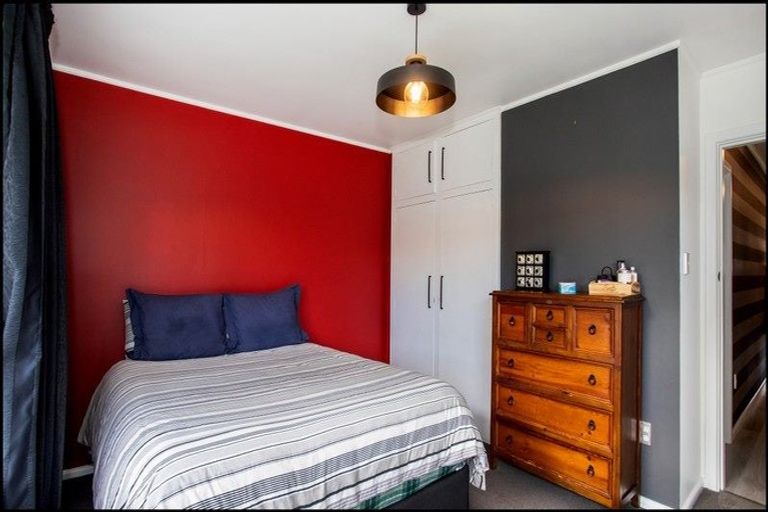 Photo of property in 15 Elwyn Place, Avonhead, Christchurch, 8042