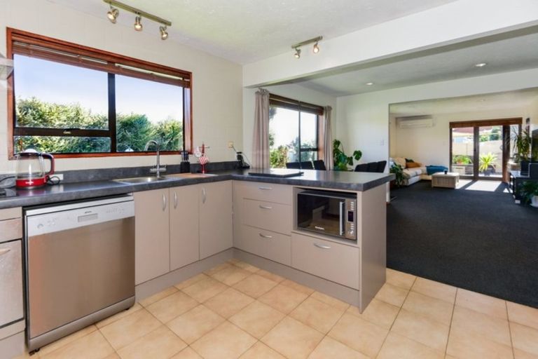 Photo of property in 8 Hersham Place, Bromley, Christchurch, 8062