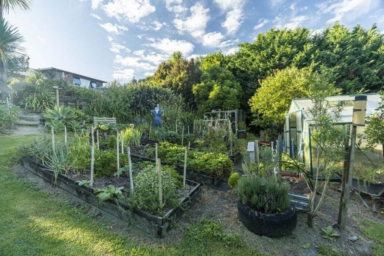 Photo of property in 50 Kiteone Road, Parua Bay, Whangarei, 0174