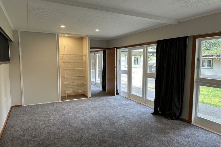 Photo of property in 37 Atmore Avenue, Otaki, 5512
