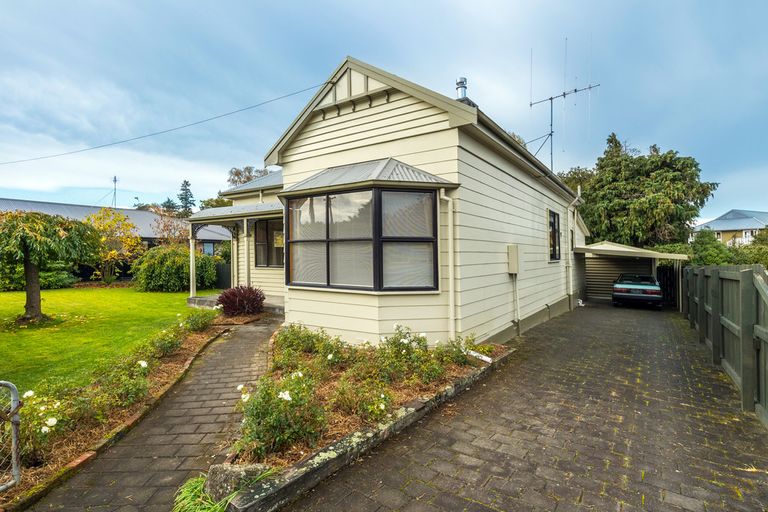 Photo of property in 43 Cox Street, Geraldine, 7930