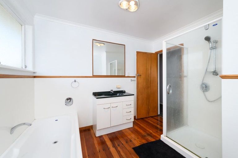 Photo of property in 27 Aspiring Avenue, Milson, Palmerston North, 4414