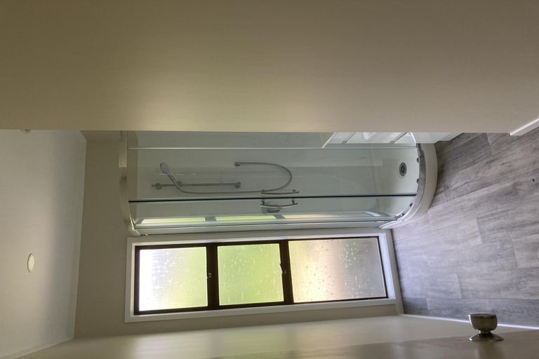 Photo of property in 1/16 Imogene Way, Half Moon Bay, Auckland, 2012