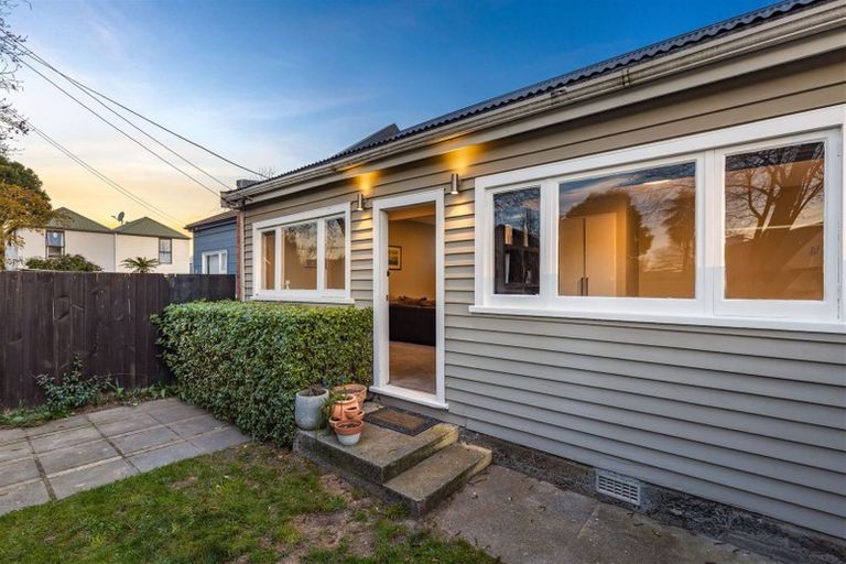 Photo of property in 90 Poulson Street, Addington, Christchurch, 8024