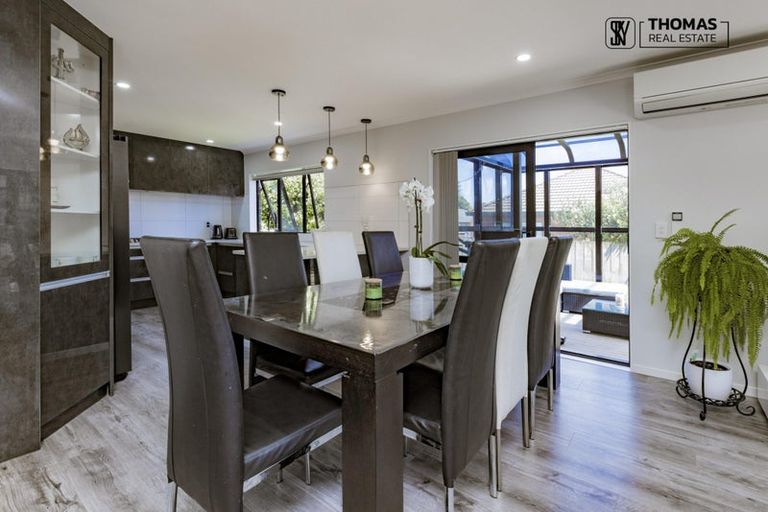 Photo of property in 10a Gainsborough Street, Manurewa, Auckland, 2102