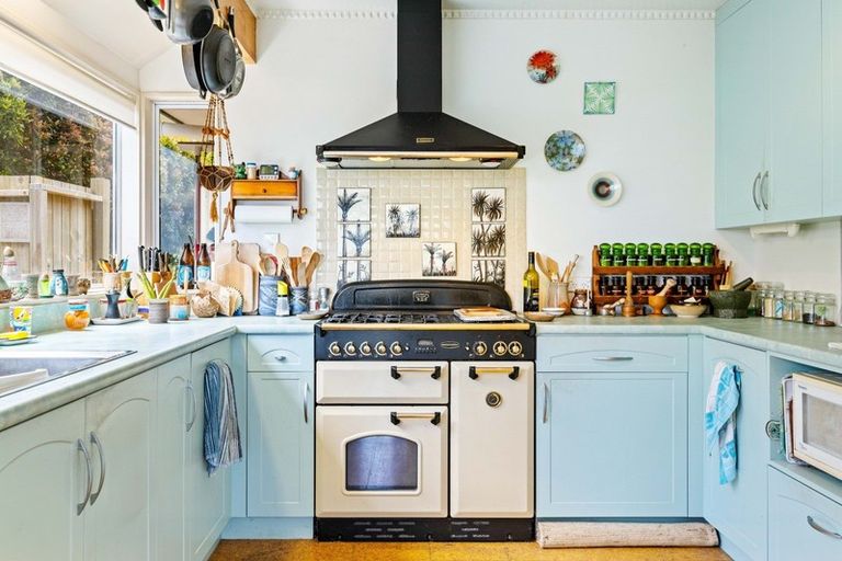 Photo of property in 12 Edwin Mitchelson Road, Muriwai, Waimauku, 0881