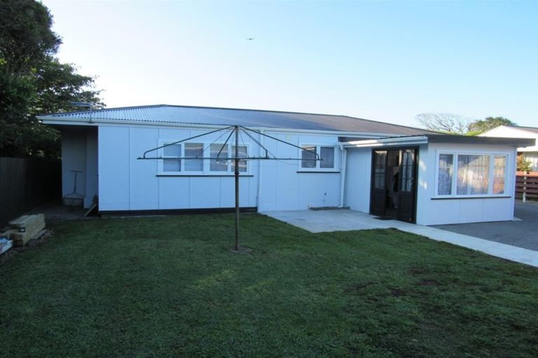 Photo of property in 59 Camberwell Road, Hawera, 4610