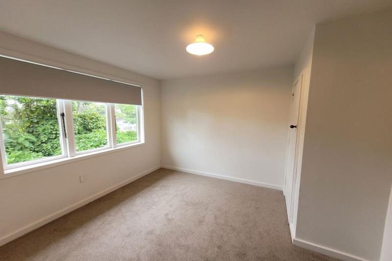 Photo of property in 34 Barrett Street, Westown, New Plymouth, 4310