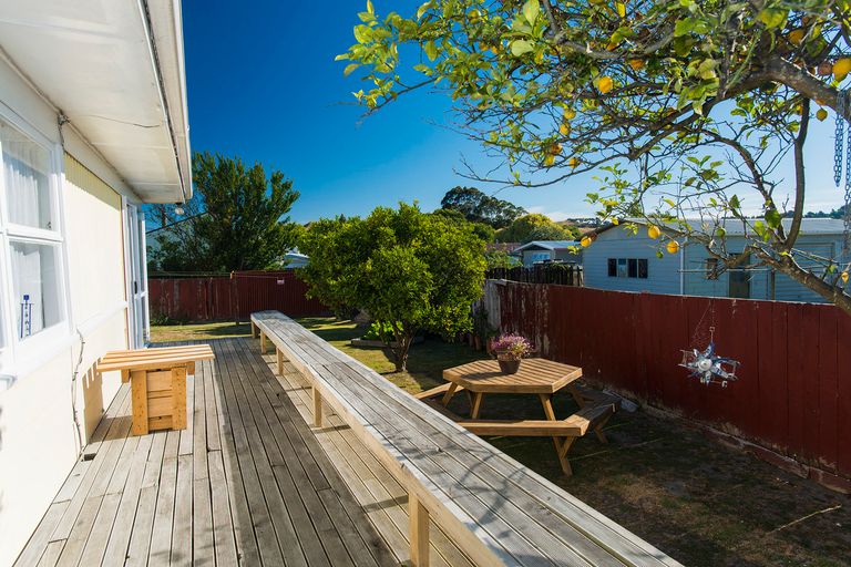 Photo of property in 103 Huxley Road, Outer Kaiti, Gisborne, 4010