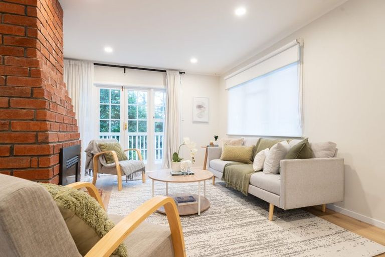 Photo of property in 28 Dimock Street, Titahi Bay, Porirua, 5022