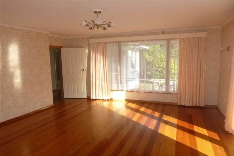 Photo of property in 124 Cambridge Terrace, Fairfield, Lower Hutt, 5011