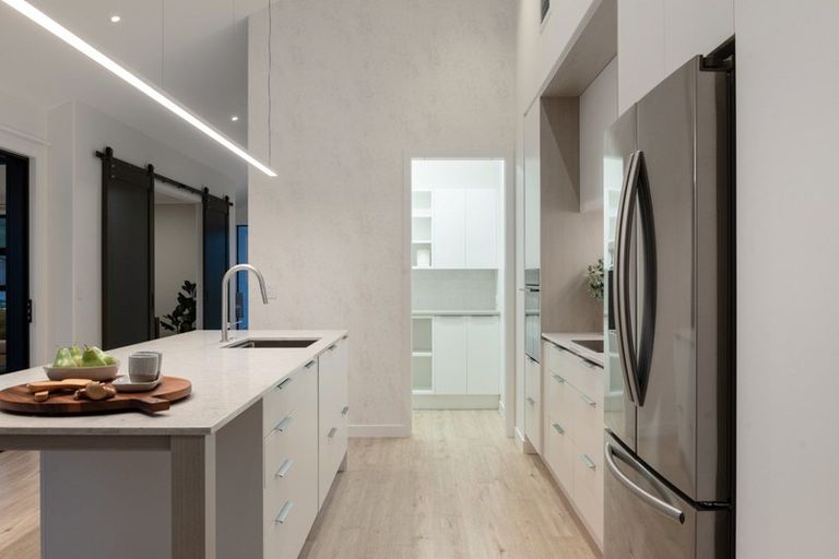 Photo of property in 129 Whakaturou Crescent, Pyes Pa, Tauranga, 3112