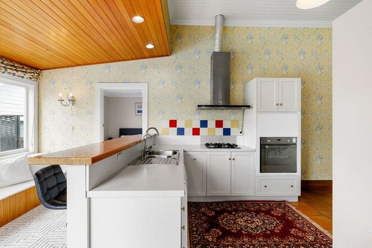 Photo of property in 41 Queen Street, Cambridge, 3434