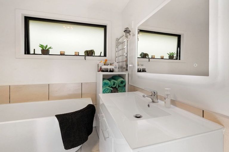 Photo of property in 10 Tongariro Road, Turangi, 3334