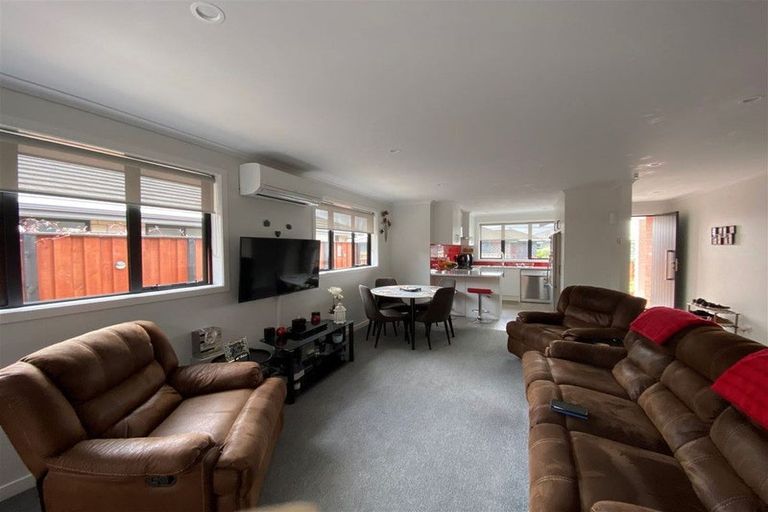 Photo of property in 18 Nukuroa Close, Waitara, 4320