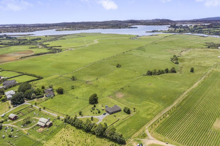 Photo of property in 260 Urquhart Road, Karaka, Papakura, 2580