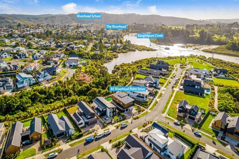 Photo of property in 85 Riverhead Point Drive, Riverhead, 0820