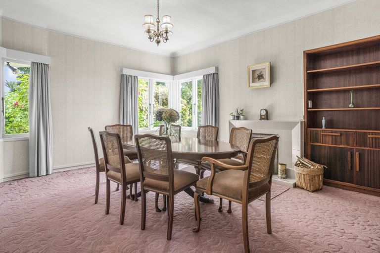 Photo of property in 85 Ludlam Crescent, Woburn, Lower Hutt, 5010