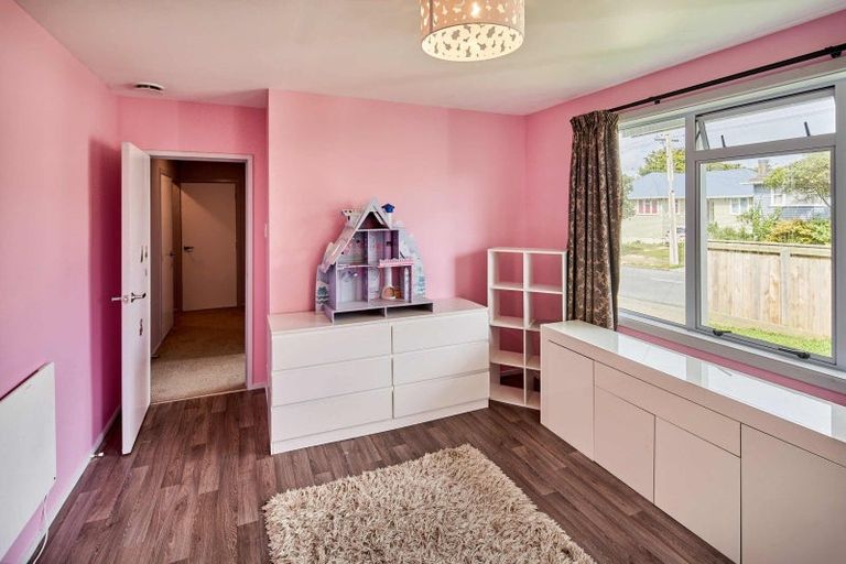 Photo of property in 118 Dimock Street, Titahi Bay, Porirua, 5022