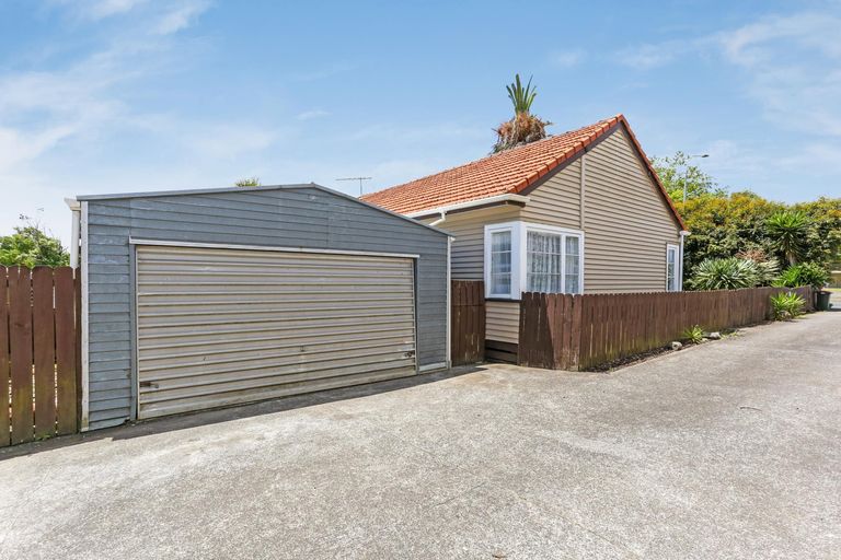 Photo of property in 96 George Street, Tuakau, 2121