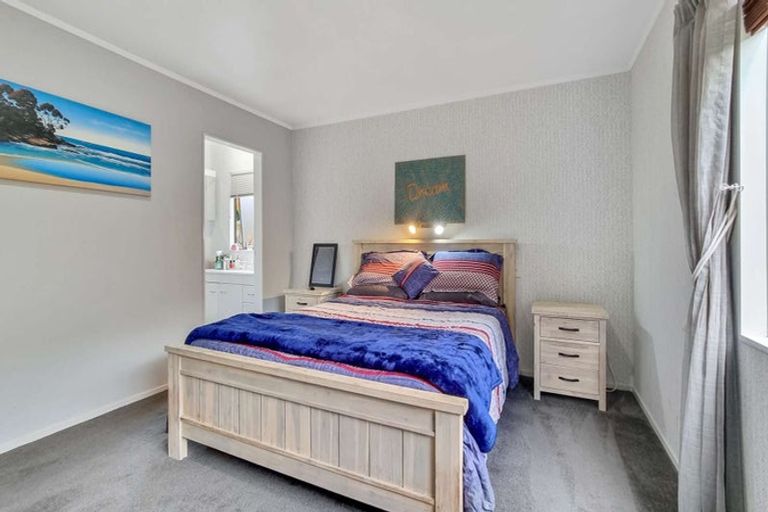 Photo of property in 70 Tawavale Street, Pukehangi, Rotorua, 3015