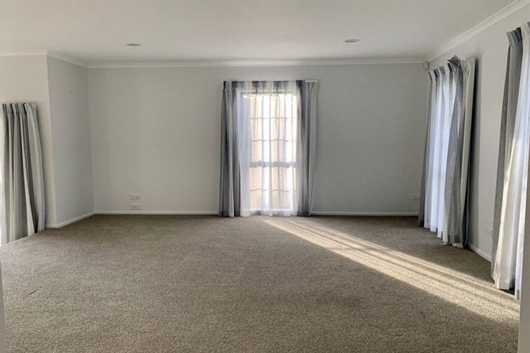 Photo of property in 290 Hill Road, The Gardens, Auckland, 2105