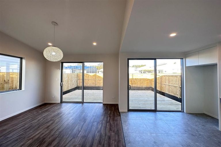 Photo of property in 16 Clayden Shuttleworth Street, Papakura, 2110