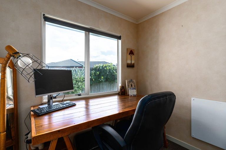 Photo of property in 3 Ursula Drive, Feilding, 4702
