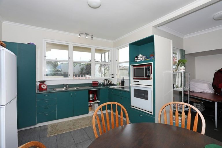 Photo of property in 12/14 High Street, Marton, 4710