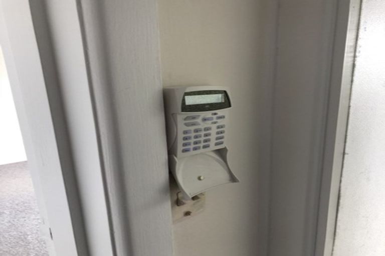 Photo of property in 1/3 Aurea Avenue, Pakuranga, Auckland, 2010