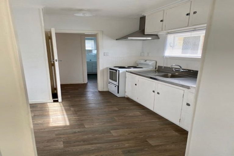 Photo of property in 12 Williamson Avenue, Belmont, Auckland, 0622