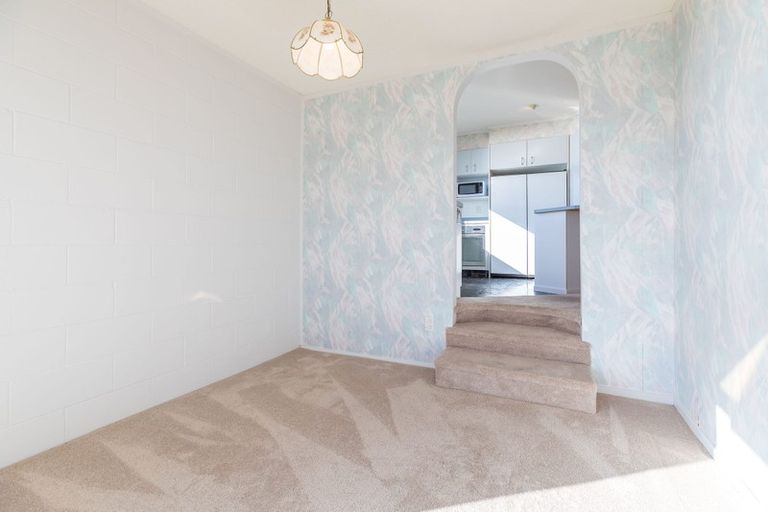 Photo of property in 1420 Whangaparaoa Road, Army Bay, Whangaparaoa, 0930