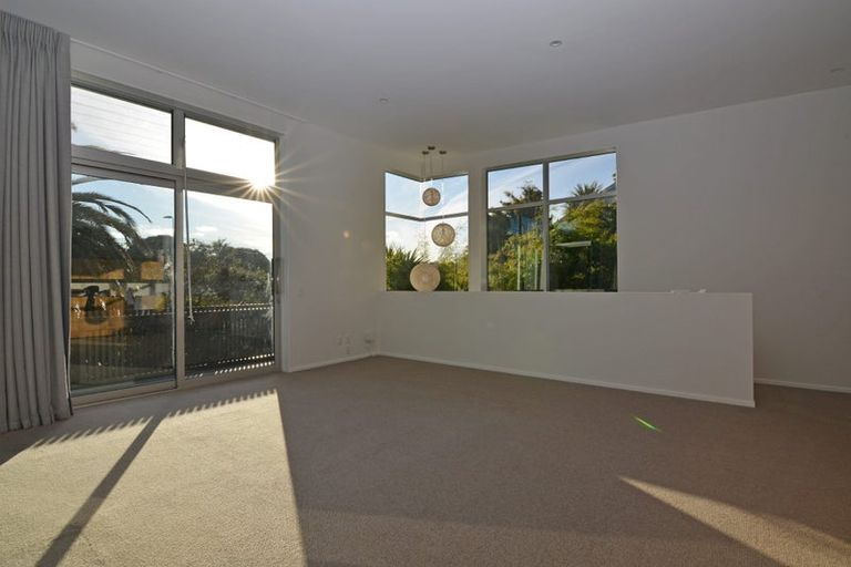 Photo of property in 58 Matai Road, Raumati South, Paraparaumu, 5032