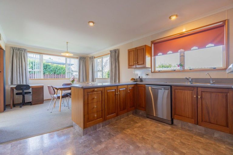 Photo of property in 2 Bowen Street, Te Anau, 9600