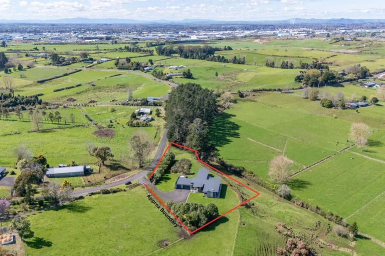 Photo of property in 205 Exelby Road, Burbush, Hamilton, 3288