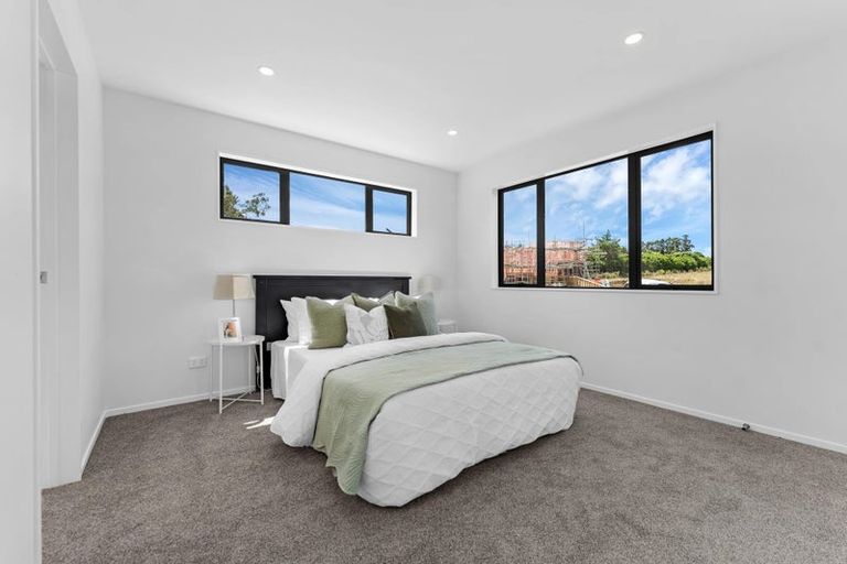 Photo of property in 1 Greenbrier Street, Westgate, 0814