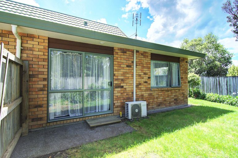 Photo of property in Holdsworth Villas, 41/2 William Donald Drive, Solway, Masterton, 5810