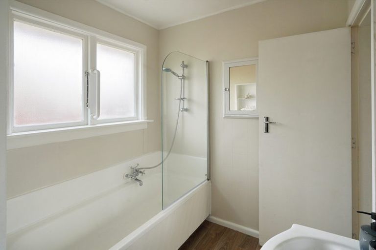 Photo of property in 18 Warblington Street, Aranui, Christchurch, 8061