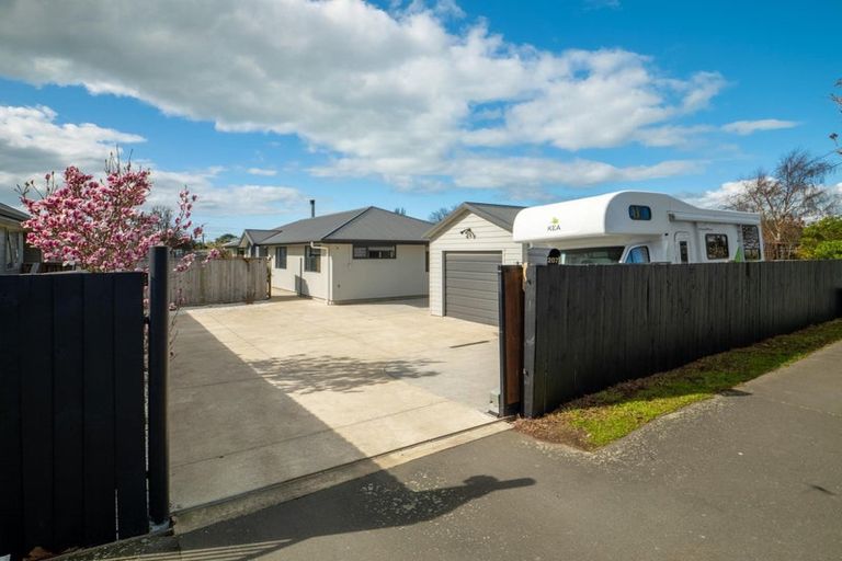 Photo of property in 207 Breezes Road, Aranui, Christchurch, 8061