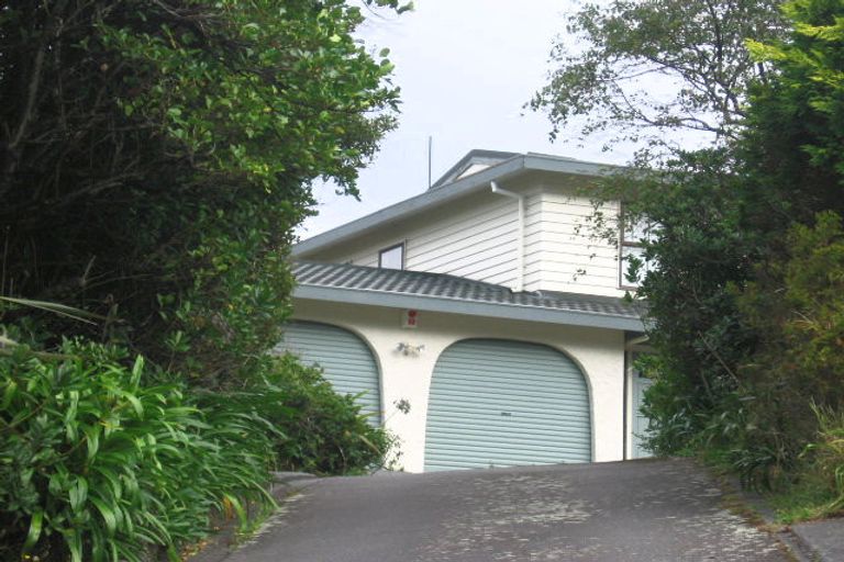 Photo of property in 11 Malda Grove, Khandallah, Wellington, 6035