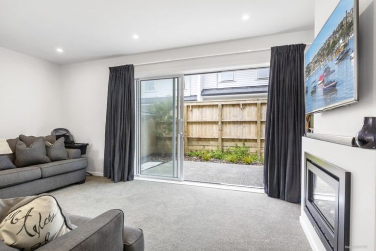 Photo of property in 56e Nicholson Road, Khandallah, Wellington, 6035