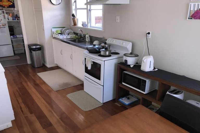 Photo of property in 29 Newcombe Street, Naenae, Lower Hutt, 5011