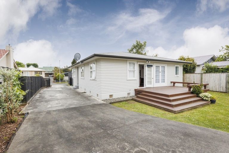 Photo of property in 10 Antrim Place, Hokowhitu, Palmerston North, 4410